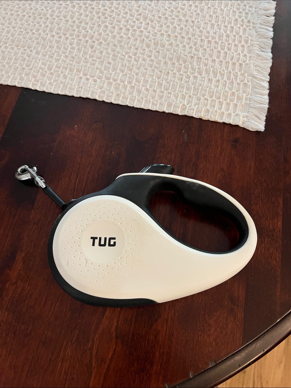 TUG Retractable Dog Leash in Black & White. Large